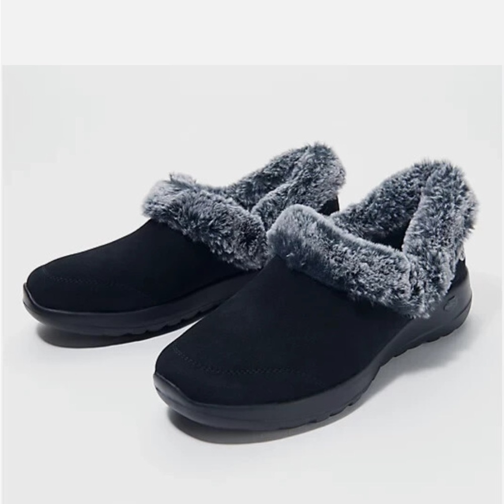 Skechers Women's Black Slip-On Slippers with Gray Fur